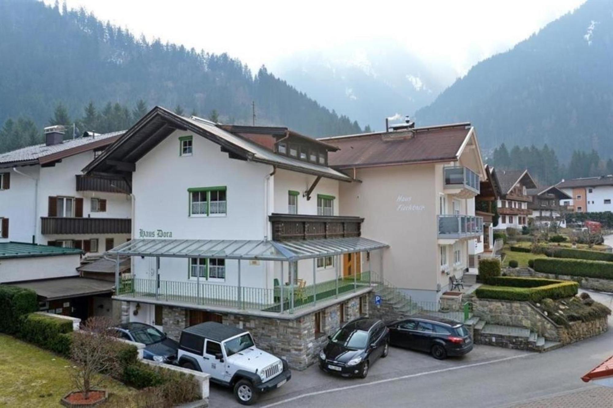 Haus Dora Apartment 2 Penken Mayrhofen Exteriör bild